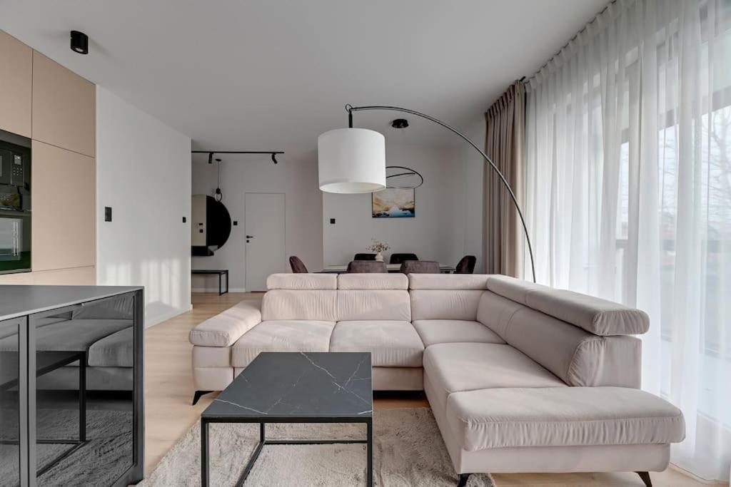 Zajezdnia Wrzeszcz 2 By Grand Apartments Gdansk Exterior foto